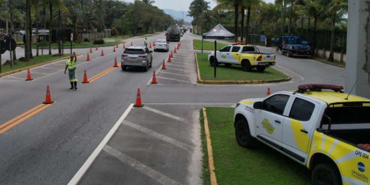 DER DIVULGA INTERDIÇÕES PARA OBRAS NA RIO-SANTOS, EM UBATUBA, ENTRE 25 E 29 DE NOVEMBRO