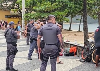 Polícia Militar e GCM realizam abordagens e impedem fluxo na Martim de Sá