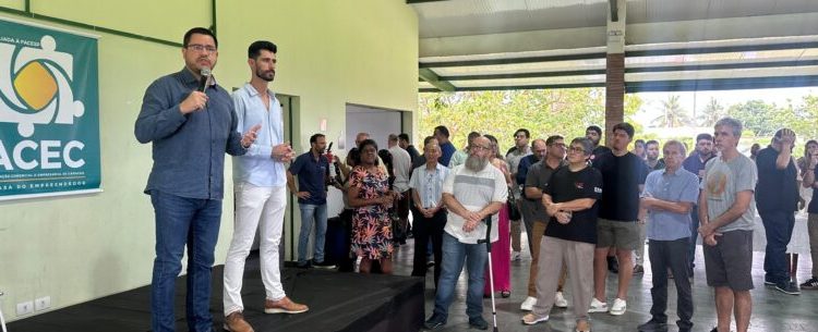 Prefeito de Caraguatatuba participa de Café Empresarial e destaca ações de empreendedorismo