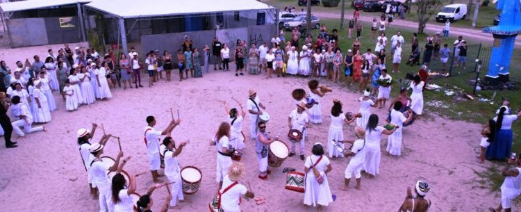 40ª Festa de Iemanjá bate recordes de casas participantes e mais de 10 mil pessoas prestigiam evento