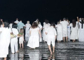 40ª Festa de Iemanjá de Caraguatatuba será na próxima semana com a participação de 50 casas religiosas