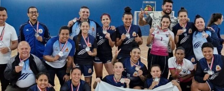 Time de futsal feminino de Caraguatatuba disputa 86º Jogos Abertos do Interior