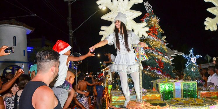 Parada de Natal em Bertioga acontece dia 21 de dezembro