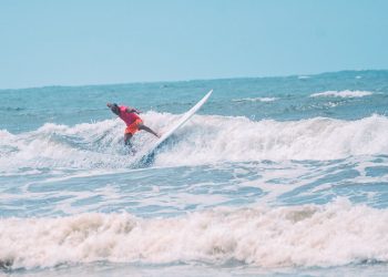 Última etapa do Circuito Bertioguense de Surf reúne talentos regionais 