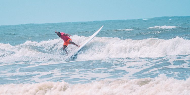 Última etapa do Circuito Bertioguense de Surf reúne talentos regionais 
