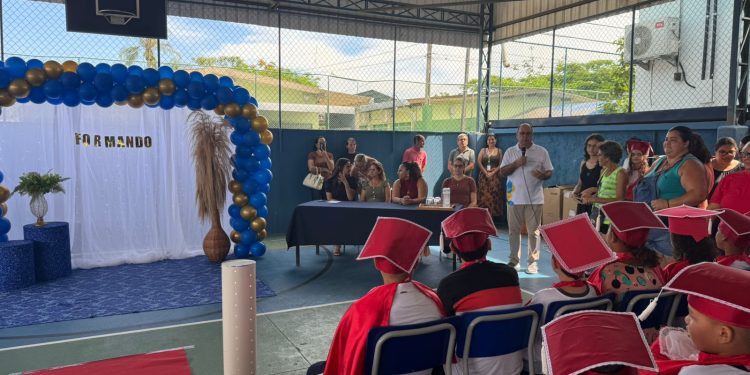 Projeto Educa Sabesp celebra formatura de mais de 400 alunos em Ubatuba e Caraguatatuba