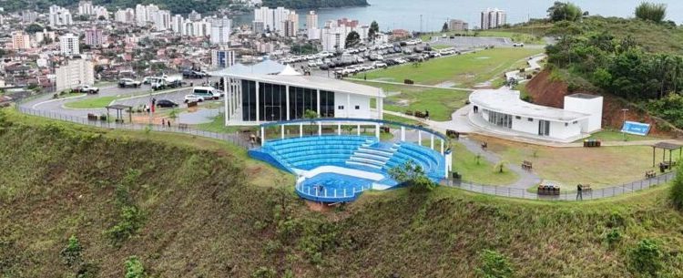 Prefeitura de Caraguatatuba impulsiona turismo com inauguração do Centro Administrativo do Complexo Turístico do Camaroeiro