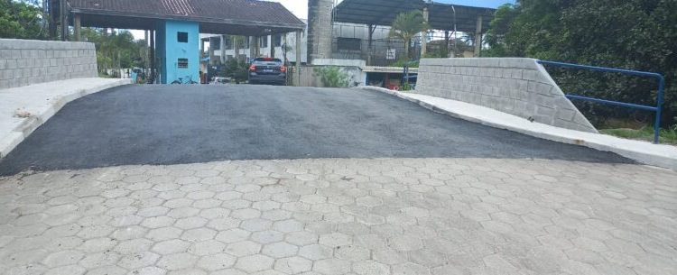 Prefeitura de Caraguatatuba finaliza a reconstrução da ponte do bairro Verde Mar