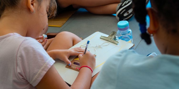 CEA de Bertioga forma mais de 100 pequenos cientistas em curso de férias