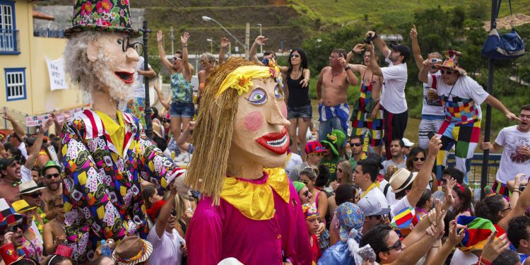 São Luiz do Paraitinga abre o Carnaval com o 40º Festival Nhô Frade de Marchinhas