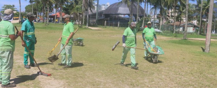 Prefeitura de Caraguatatuba recolhe mais de 300 toneladas de lixo decorrentes da festa de Ano Novo