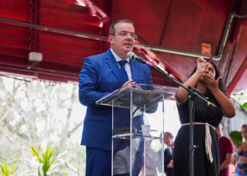 Em clima de celebração, Prefeito Marcelo Vilares toma posse em Bertioga