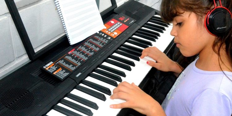  Credenciamento de artistas orientadores recebe mais de 200 inscrições para oficinas culturais de 2025