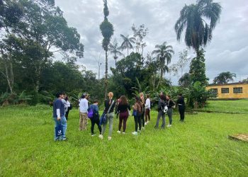 Estudantes americanos realizam imersão turística e cultural em Bertioga