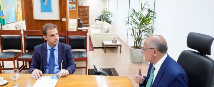 Caraguatatuba busca R$ 153 milhões em investimentos federais