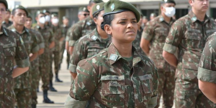 Alistamento militar voluntário feminino está aberto e segue até 30 de junho