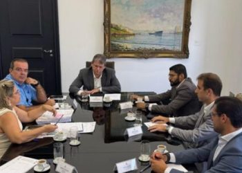 Cidades do Litoral defendem pautas essenciais à região em reunião com Governo do Estado