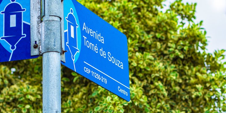 Avenida Tomé de Souza e Boulevard em Bertioga tem trânsito alterado durante Carnaval