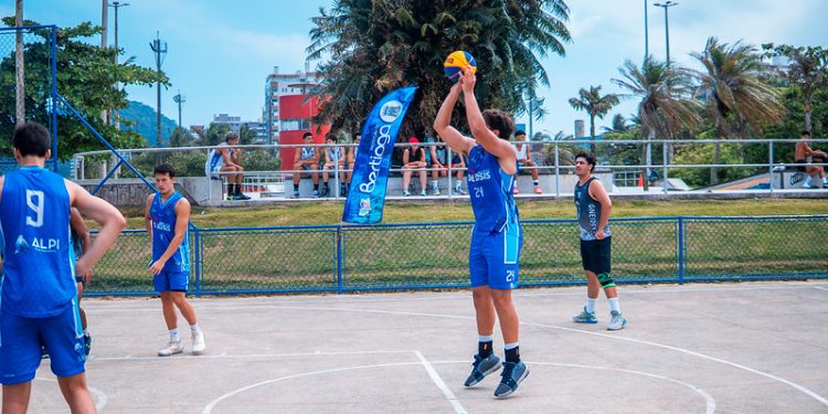 Bertioga promove campeonato de basquete com três dias de disputas