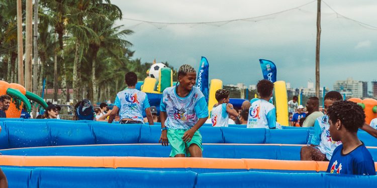 Brincadeiras e atividades gratuitas movimentam Bertioga com o Ruas e Praças de Lazer