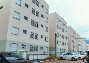 Casa própria é realidade para 230 famílias após entrega de chaves pela Prefeitura de Bertioga