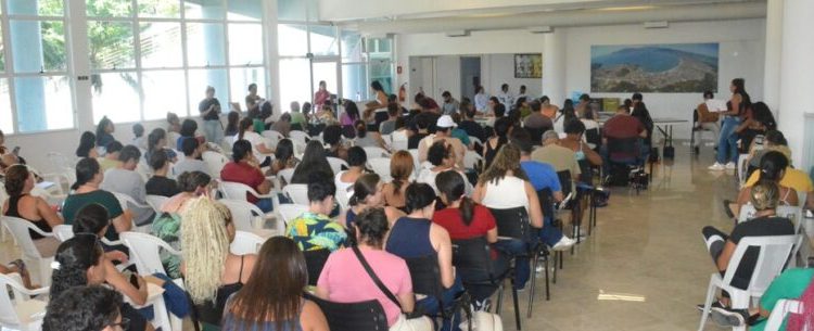 Governo municipal de Caraguatatuba inicia contratação de mais de 450 aprovados do Concurso de 2023 para Educação