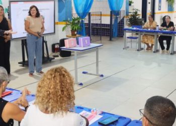 Professores da rede municipal participam de reunião pedagógica para volta às aulas