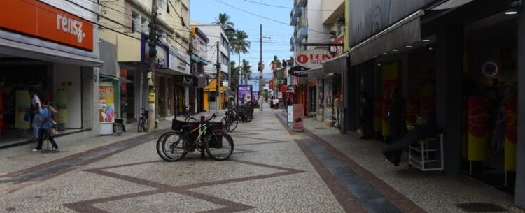 Programa Comércio Legal oferece oportunidade de regularização para empresários de Caraguatatuba