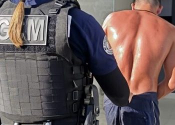 Guarda Civil de Caraguatatuba atende ocorrência de crime de desacato e dano ao patrimônio público
