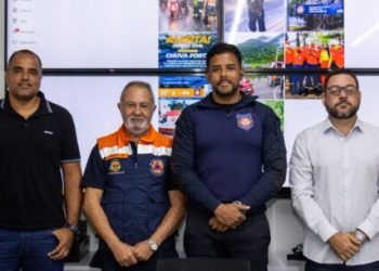 Equipe da Defesa Civil de Caraguatatuba visita Centro de Gerenciamento de Crise da Defesa Civil de São Sebastião