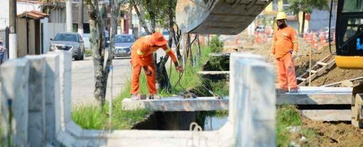 Nota – Obras da Sabesp alteram trânsito na Avenida Brasília