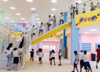 Aulas da maior escola da rede municipal de Bertioga têm início