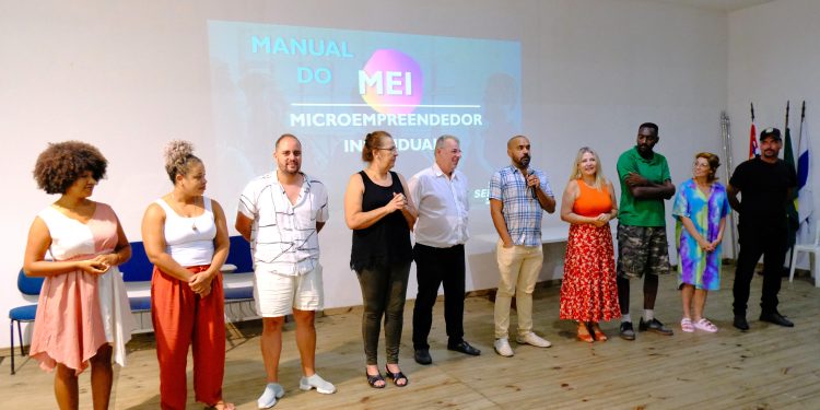   Oficinas culturais: artistas orientadores passam por capacitação e aulas iniciam nesta segunda (10)