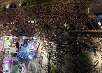 Carnaval em Caraguatatuba atrai mais de 300 mil pessoas
