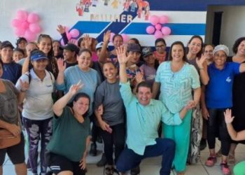 Funcionárias da Secretaria de Serviços Públicos de Caraguatatuba celebram Dia Internacional da Mulher com café da manhã