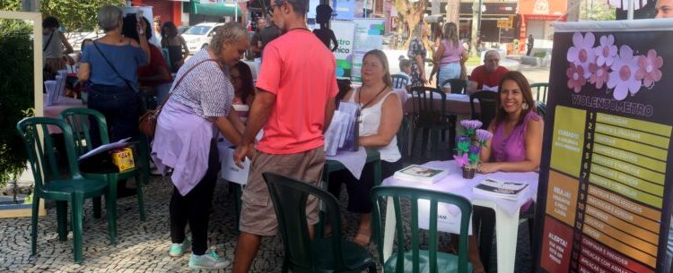 “Projeto Laços” orienta e divulga serviços de suporte à mulher em Caraguatatuba