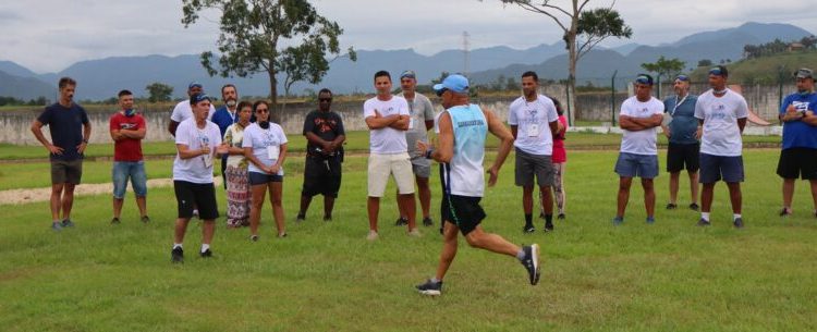 Capacitação paralímpica alia esporte e inclusão social em Caraguatatuba