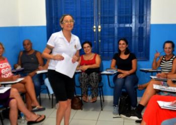 Capacitação e qualificação: PAT de Caraguatatuba realiza primeira aula do curso de inglês gratuito para mercado de trabalho