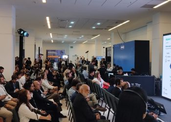 Bertioga fortalece turismo e infraestrutura em evento nacional