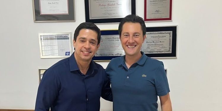 Antonio Carlos Junior conquista R$ 1 milhão para Educação com emenda do deputado federal Rodrigo Gambale do Podemos