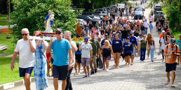 26ª Cerimônia “Barcos ao Mar” reúne comunidade pesqueira e marca início do período da pesca do camarão