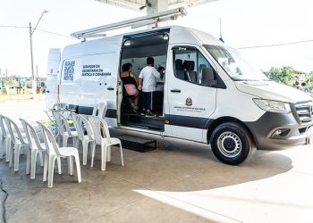 Unidade Móvel da Cidadania Itinerante oferece serviços gratuitos à população de Bertioga