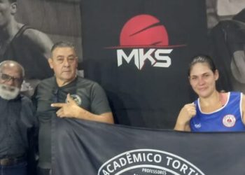 Atleta de Caraguatatuba é campeã paulista de boxe olímpico na categoria até 70 kg
