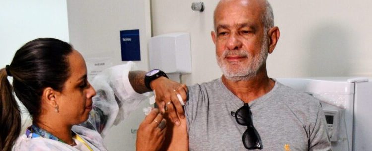 Caraguatatuba recebe Dia D de Vacinação contra influenza em maio