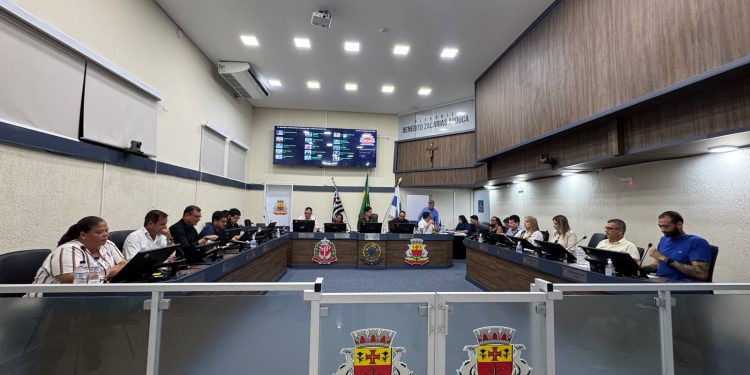 Câmara Municipal de Caraguatatuba vota projeto que institui Programa de Recuperação Fiscal (REFIS) nesta terça-feira