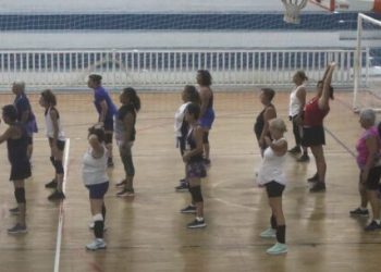 Idosos de Caraguatatuba participam de seletiva para os Jogos Regionais da Melhor Idade 2025