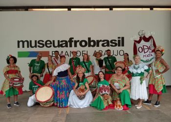 Grupos de Cultura Popular de Caraguatatuba visitam Museu Afro Brasil