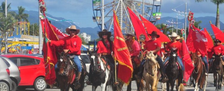 Festa do Divino Espírito Santo movimenta cultura popular e religiosidade em Caraguatatuba