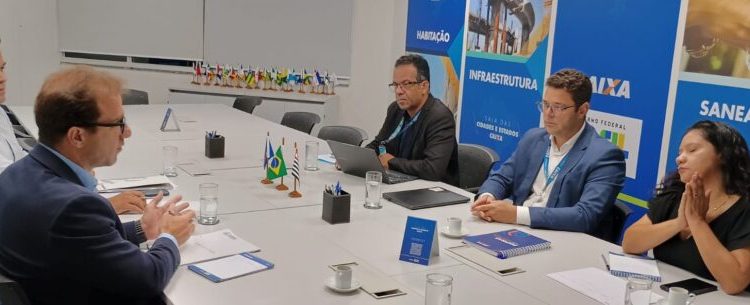Município trata de habitação, royalties e infraestrutura em agenda institucional em Brasília