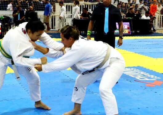 Copa Caiçara de Jiu-Jítsu reúne amantes da modalidade em Caraguatatuba